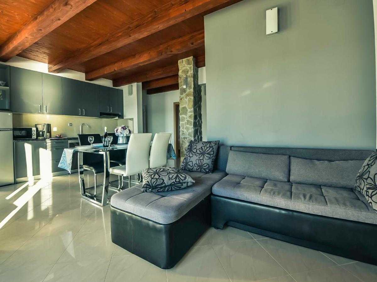Apartment Skroco By Interhome Maslenica Exterior photo